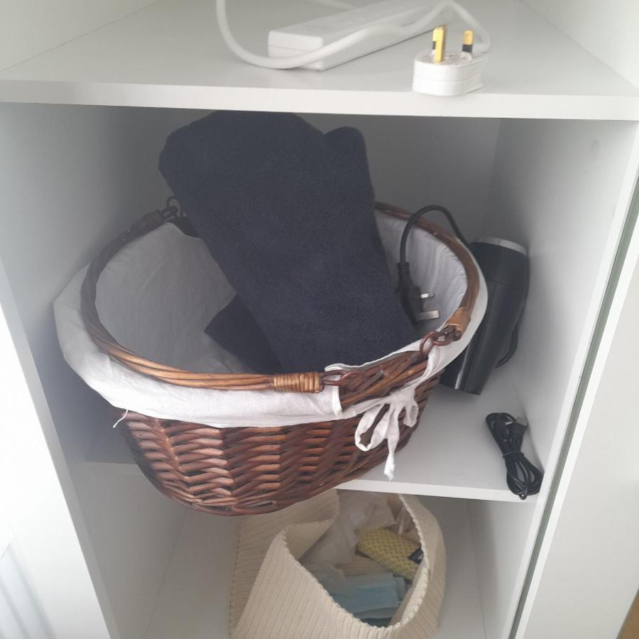 Self-Contained Flat On The 2Nd Floor You Will Share With One Other Guest, In A Family House 2 Minutes Walk From Tufnell Park Station 2Nd Floor With Stairs Londra Exterior foto